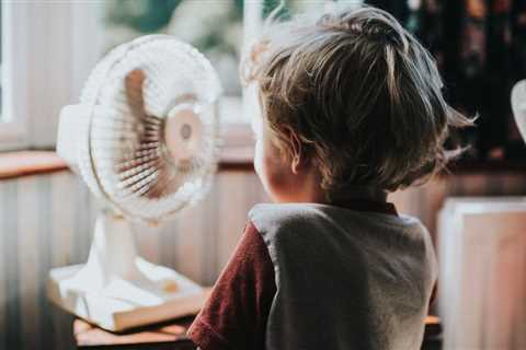 10 Ways to Cool Down a Room Fast Without AC