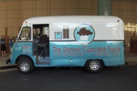 Denver Cupcake Truck – Denver, CO (@cakecrumbstruck)