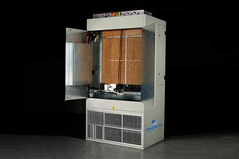 Evaporative humidifier improves data center cooling