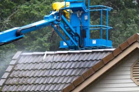 Roof Cleaning Holcombe