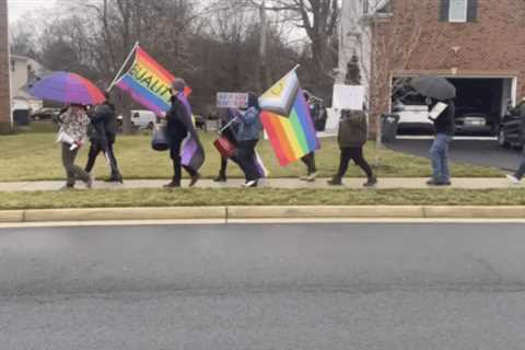 Left-wing extremists illegally protest outside Amy Coney Barrett’s home