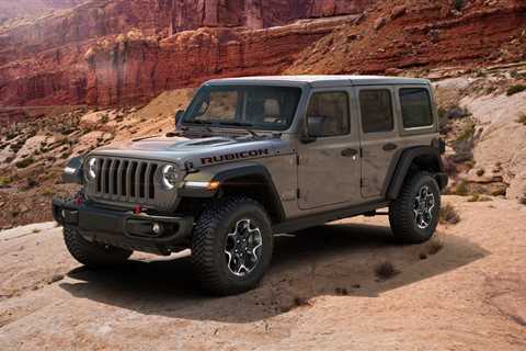 70,000 Manual Jeep Wranglers And Gladiators Recalled Over Exploding Clutch Plates