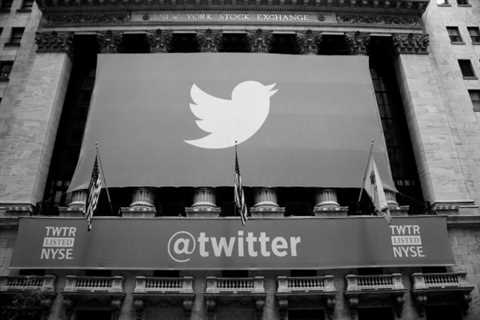 Twitter launches Blue for Business, grants gold checkmarks to ‘corporate entities’ - TechCrunch