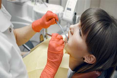 Tooth Extraction: Why You Should Opt For A Dentist In Waco Instead Of A Dental Assistant?