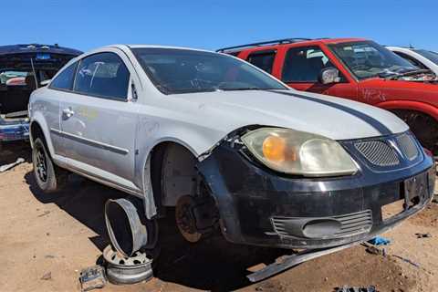 Junkyard Gem: 2008 Pontiac G5 Coupe