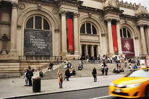 More than 1000 artifacts in Metropolitan Museum of Art catalog linked to alleged looting and..