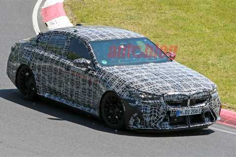 BMW M5 spy photos show off aggressive front bumper