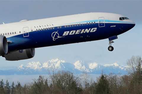 Boeing Loses $663M in 4Q Despite Higher Revenue