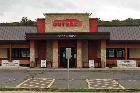 Judge Revokes Out-of-State Attorney's Privileges, Declares Mistrial in Outback Steakhouse..