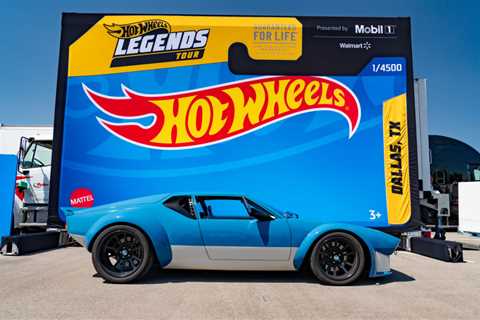 Racing-inspired De Tomaso Pantera is a Hot Wheels Legends Tour finalist