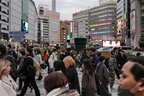 Japan’s Nikkei Hits Record High, Surpassing 1989 Peak