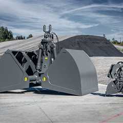 Liebherr Launches its Largest Clamshell, the GMZ 180B