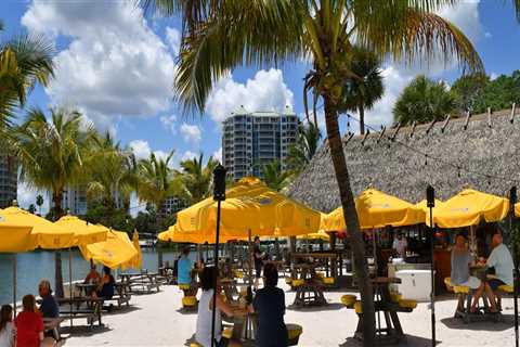 10 Best Waterfront Restaurants in Panama City Beach, Florida