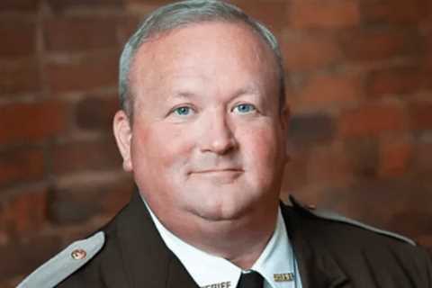 Virginia sheriff indicted in bribes-for-badges scheme