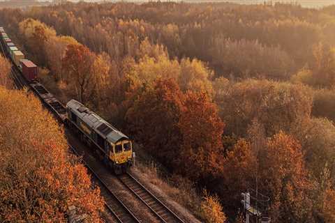 The Benefits of Rail Freight Services: A Comprehensive Comparison