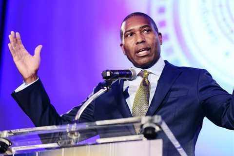 Uber Hits $120B Valuation, Unlocking Huge Equity Grant for CLO Tony West