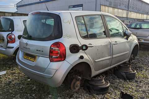 Scrapyard Gem: 2010 Renault Modus Dynamique