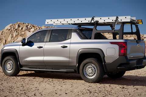 2024 Chevrolet Silverado EV 3WT trim trades range for capability