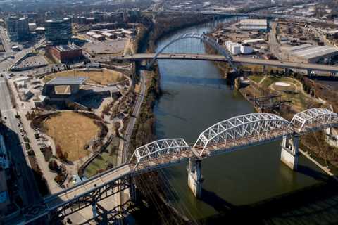 How Weather Impacts Construction Projects in Nashville, Tennessee