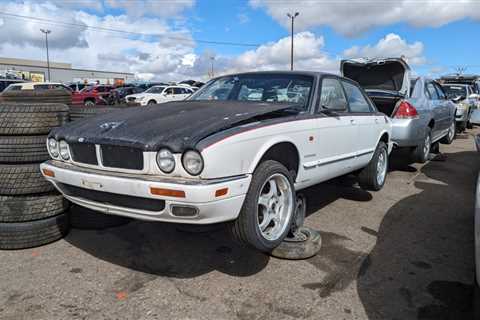 Junkyard Gem: 1995 Jaguar XJR