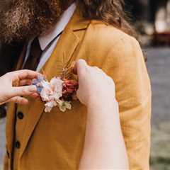 Groom Boutonniere Ideas