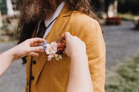 Groom Boutonniere Ideas