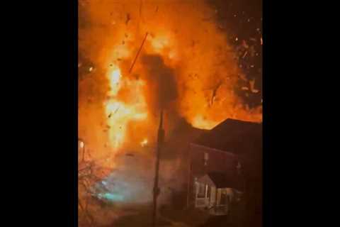 Caught on camera: House explodes in Northern Virginia as police move in