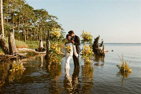 This Yellow Outer Banks Elopement Inspiration Shoot Is Truly Unique