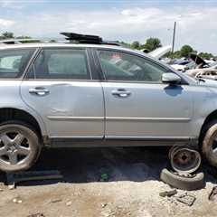 Junkyard Gem: 2006 Volvo V50 T5 AWD