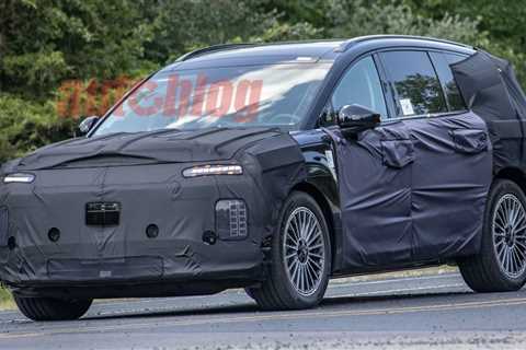 Hyundai Ioniq three-row SUV spy photos reveal details from Seven