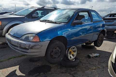 Junkyard Gem: 2000 Suzuki Swift