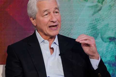 JPMorgan’s Jamie Dimon Warns of ‘Considerable Turbulence’ Ahead for Economy
