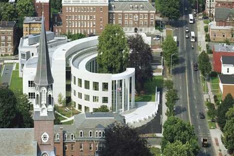 The Specialized Courts of Hampden County, Massachusetts: An Expert's Perspective