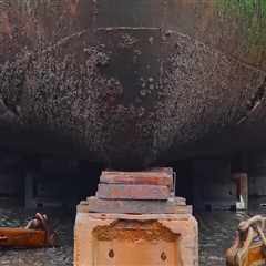 The Art of the Load: How Physics and Precision Packing Prevent Cargo Disasters