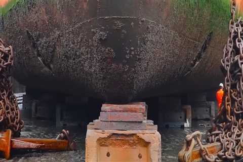 The Art of the Load: How Physics and Precision Packing Prevent Cargo Disasters