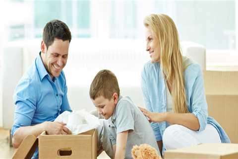 Long Distance Moving Tips That Include Using a Self Storage Facility